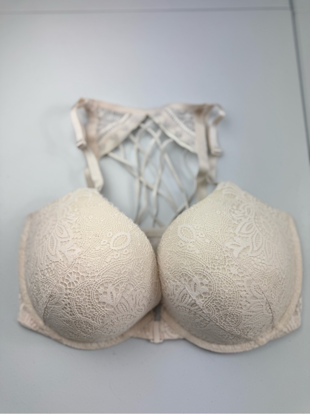 Victorias secret Lace Push-Up Bra in Cream with Strappy Back